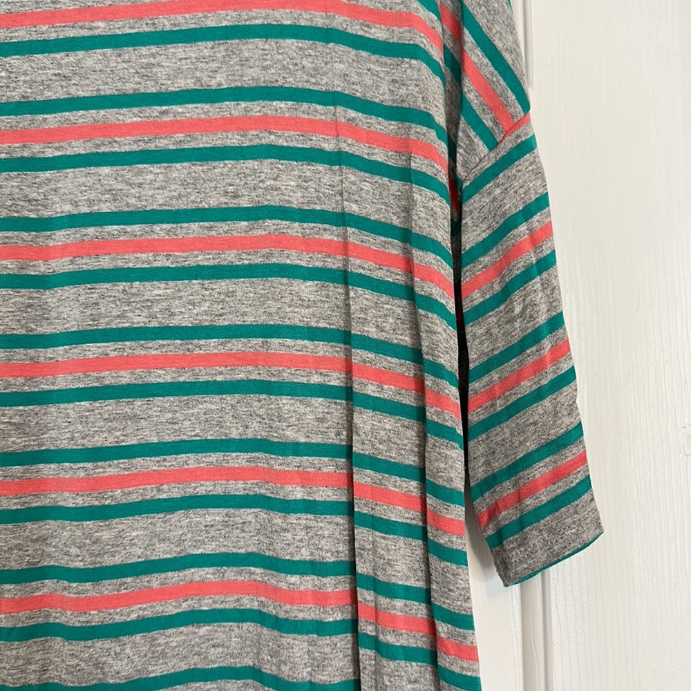 Lularoe Irma‎ Large - Picture 2 of 4